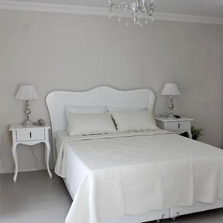 Lara Ilica Hotel Çeşme