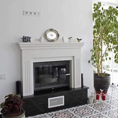 Lara Ilica מלון 2*