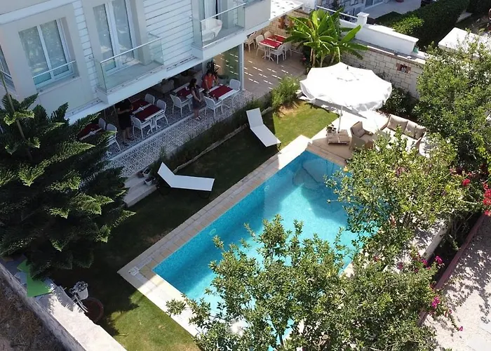 فندق Lara Ilica 2*